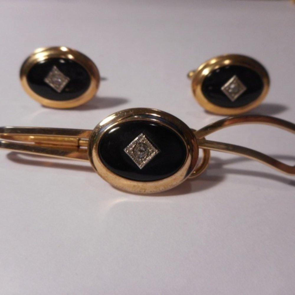 "Correct Gold Tone Black Tie Clasp Cufflinks Set "